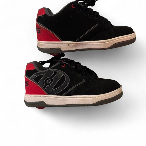 Pokemon black and red Heelys - Picture 2 of 8